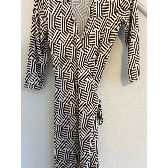 Boden Geometric Belted Wrap Maxi Dress Womens Size 8 Boho Artst Event Vacation - Picture 16 of 16